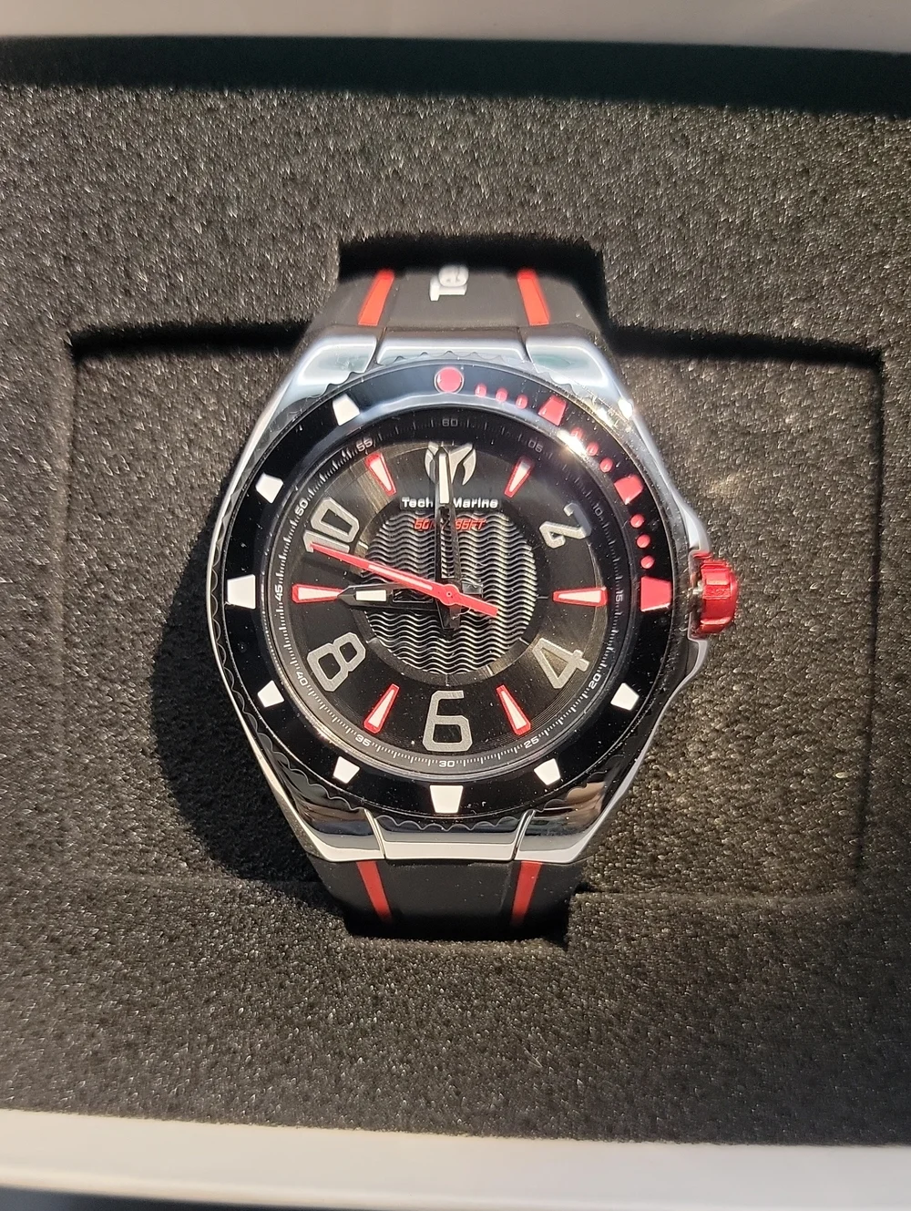 NEW 🏁 TechnoMarine Racing Legends Men's Watch - 44mm. Black Red White TM-525014